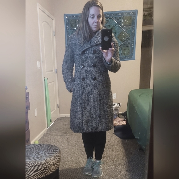 Wool coat - Picture 1 of 4